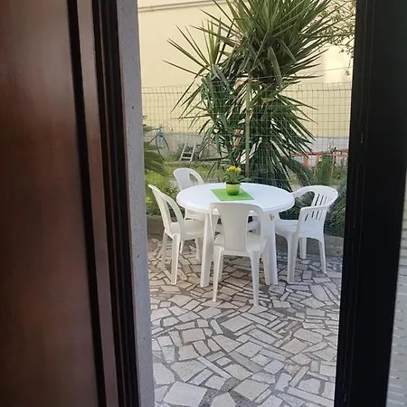 Apartamento Piano Terra S. Giacomo, 2 アパート Borgo