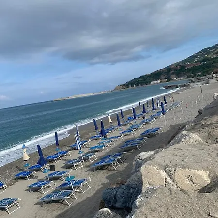 Apartamento Piano Terra S. Giacomo, 2 *